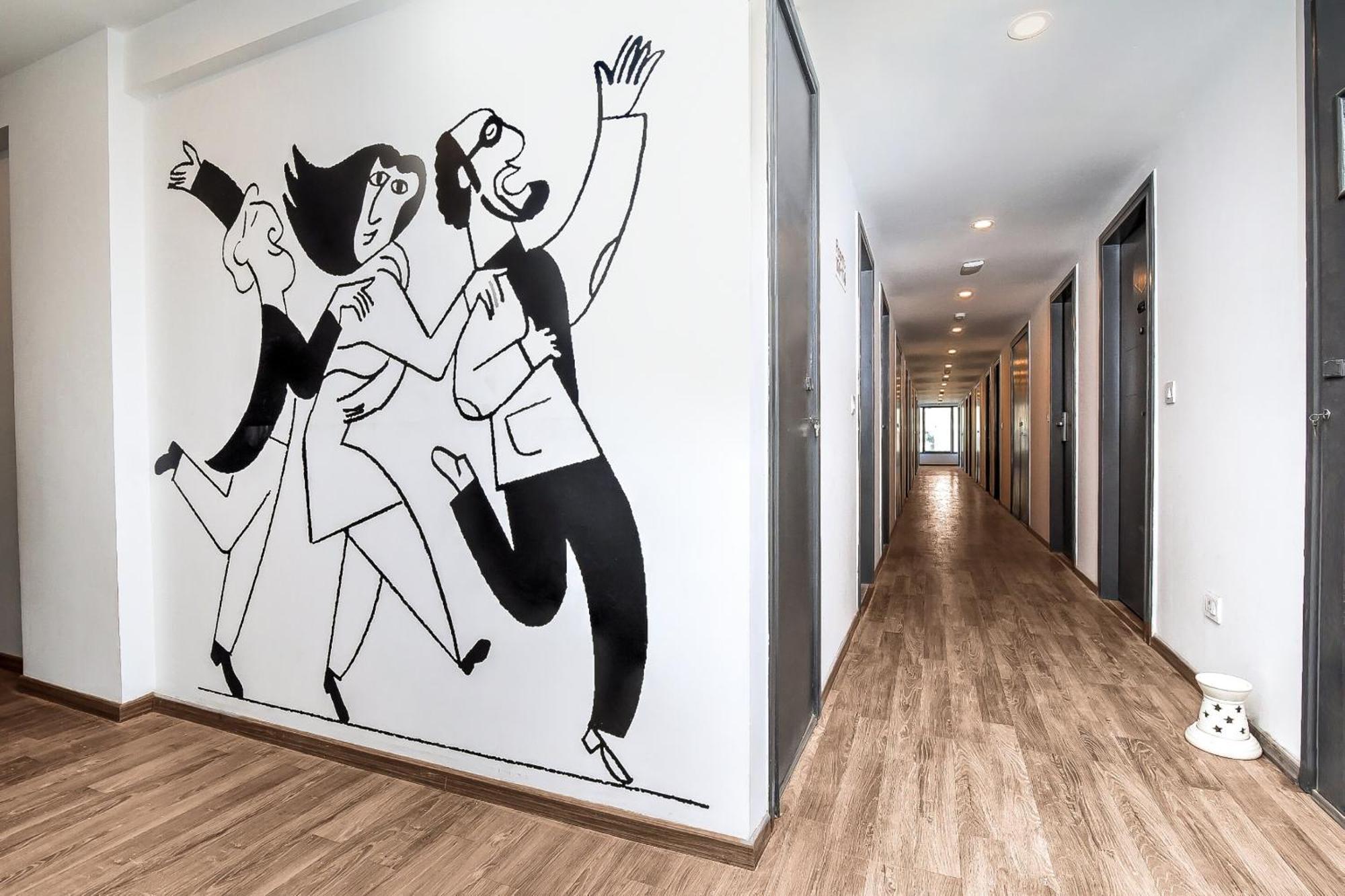 Townhouse P.S.Palace Near Amausi Metro Station 러크나우 외부 사진